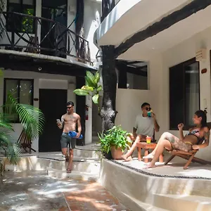 Siesta Fiesta Adults Only - 5th Avenue 2*, Playa del Carmen Mexique